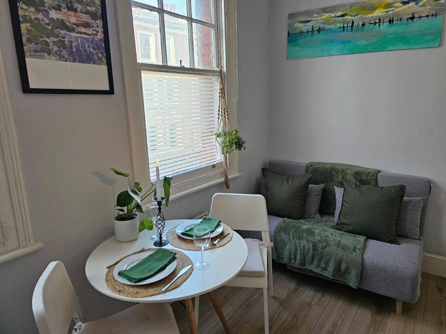 Beautiful And Spacious Flat London Exterior photo