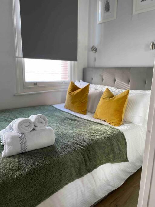 Beautiful And Spacious Flat London Exterior photo
