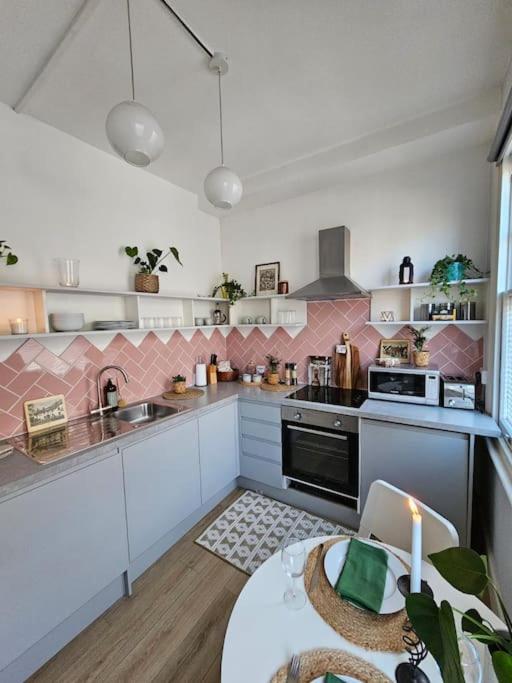 Beautiful And Spacious Flat London Exterior photo